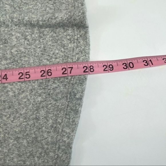 Poof soft grey knit criss-cross vneck top -  S - Picture 12 of 16